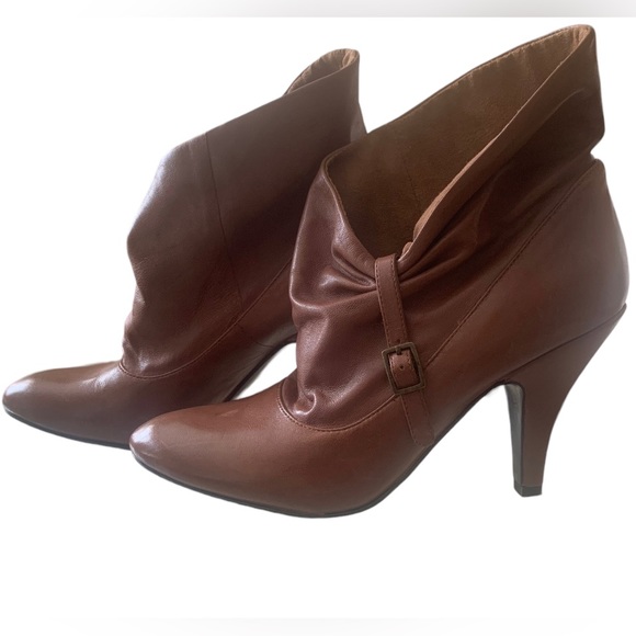 Nine West Soft Brown Leather Ankle Boots Heels Adjustable Side Buckle Size 7 M - Picture 2 of 11